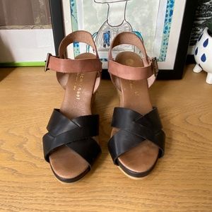 Eric Michael Sandals